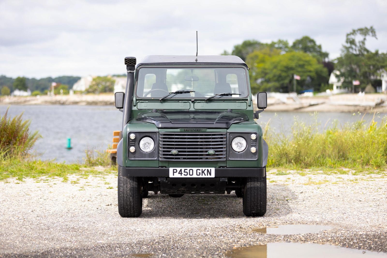 Cars & Bids · 1996 Land Rover Defender 90 · 9AdmpYz8