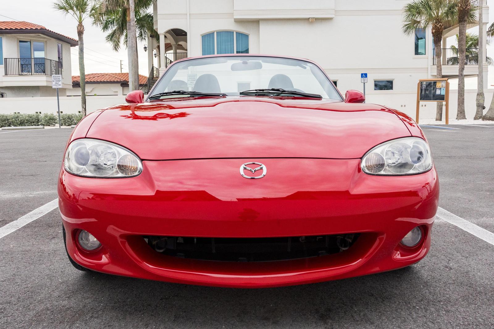 Cars & Bids · 2003 Mazda MX-5 Miata · 35OBV1eE