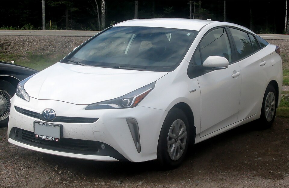 2019 Toyota Prius LE