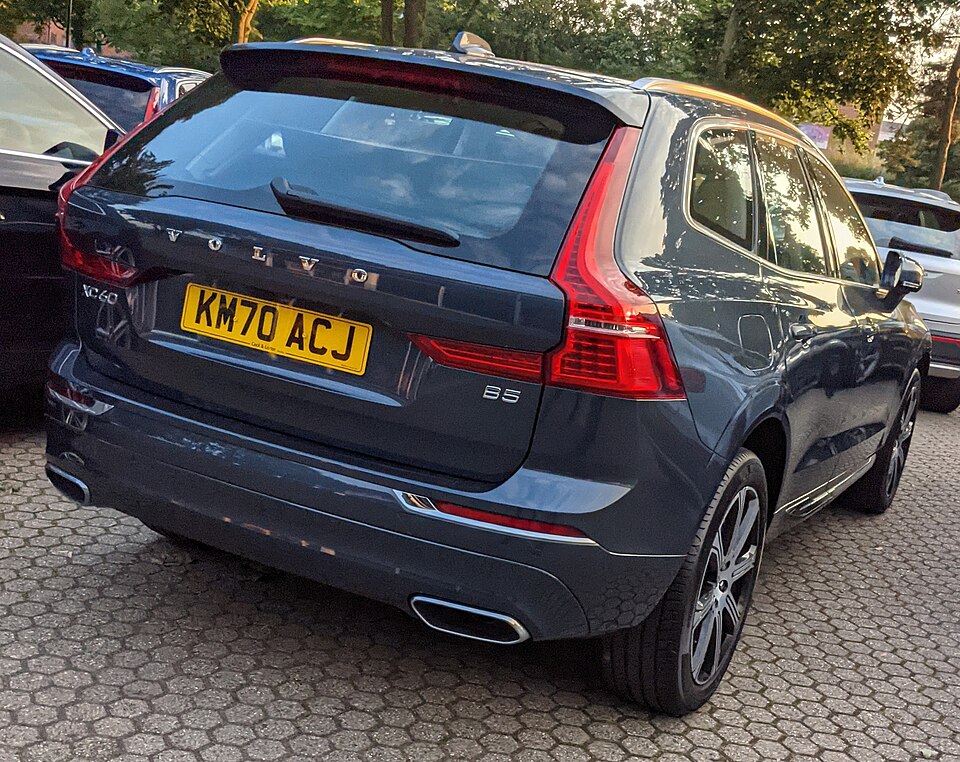 2020 Volvo XC60 Momentum