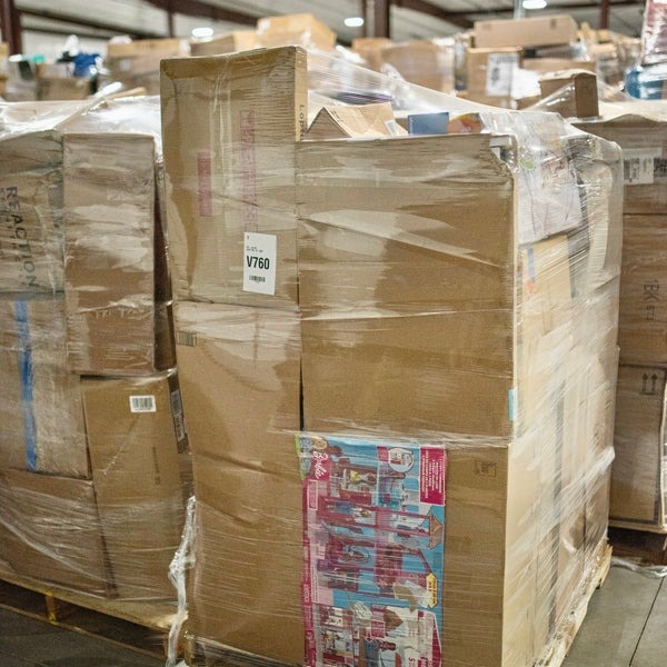 Liquidation · AMZ Customer Returns – 6ft Mediums Liquidation Pallet · MPL-000057
