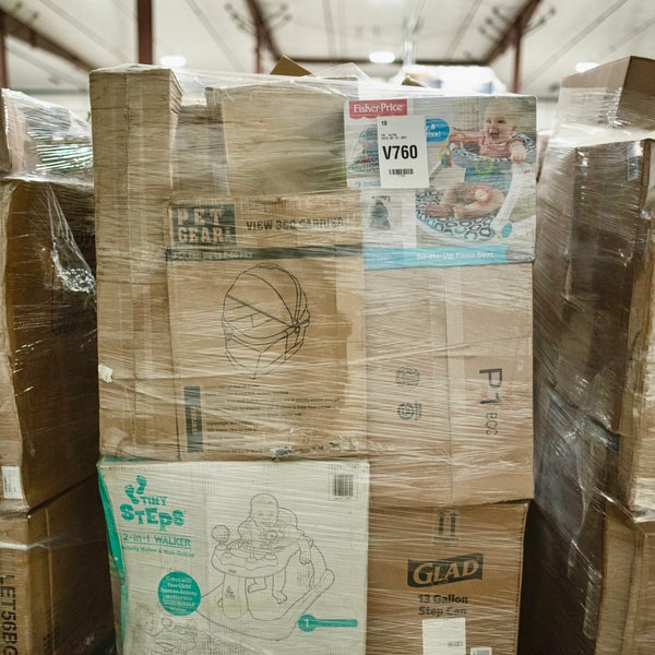 Liquidation · AMZ Customer Returns – 6ft Mediums Liquidation Pallet · MPL-000177