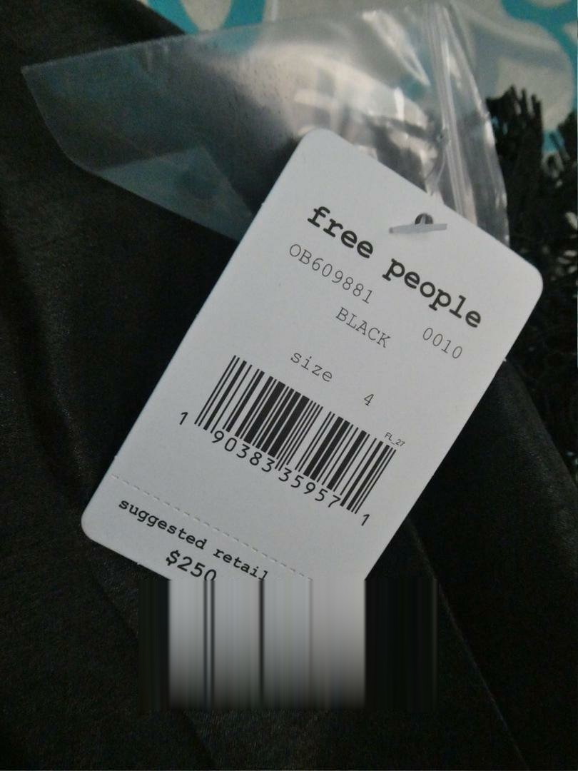 Liquidation · Wholesale Free people clothing · MPL-000138