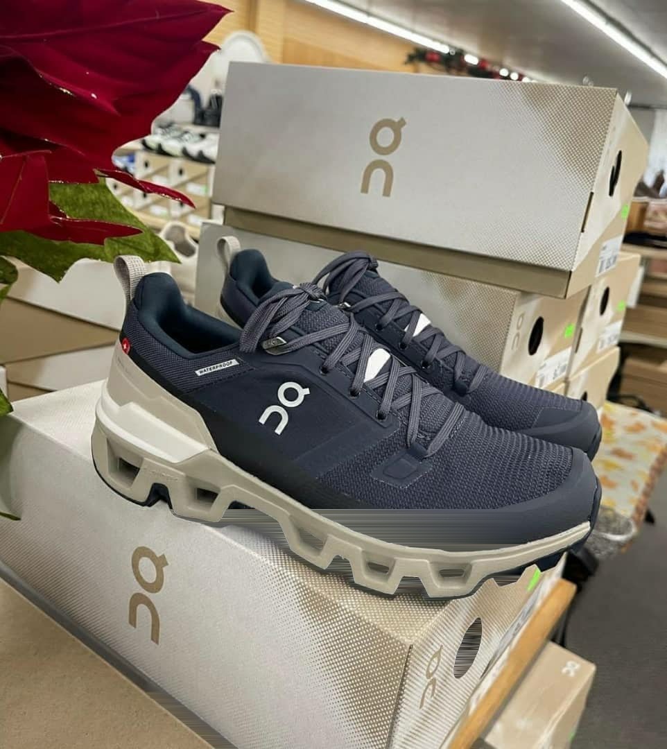 Liquidation · Wholesale Cloud nova shoe pallets · MPL-000011