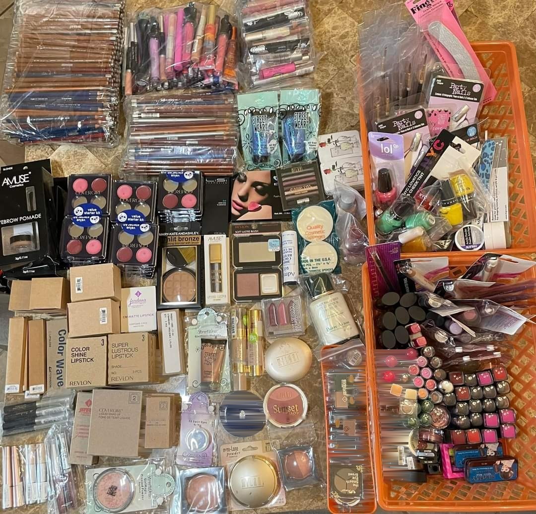 Liquidation · Wholesale Cosmetic pallets · MPL-000065 — Buy now