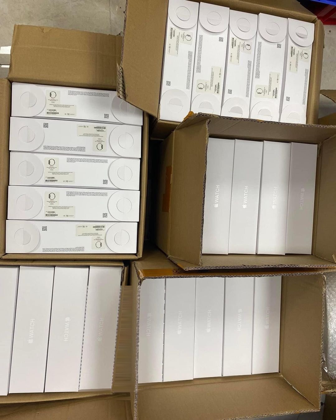 Liquidation · Wholesale Mixed Apple Watch Pallet · MPL-000418