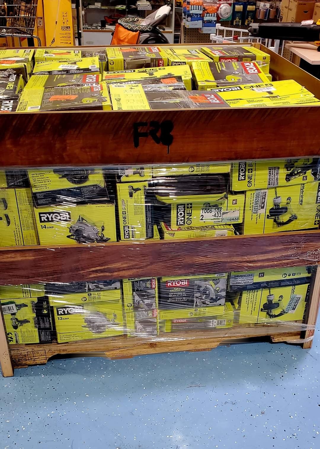Liquidation · Untested Customer Returns Liquidation Pallet · MPL-000195